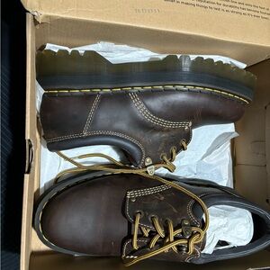 NWB Dr. Martens 8053 4iQuad Arc Dark Brown shoes.